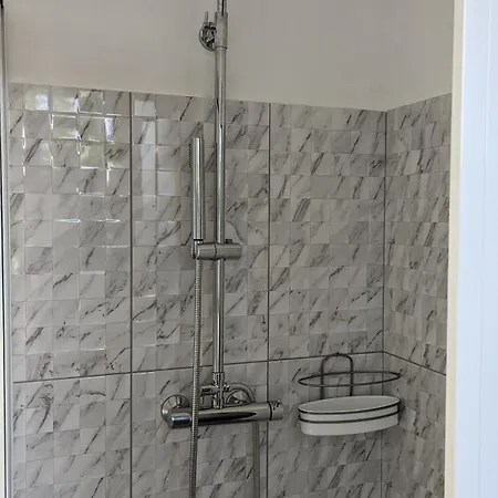 Banana Tree House בית נופש